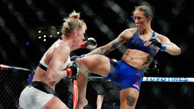 germaine-de-randamie-ufc-208-holly-holm-1300.jpg